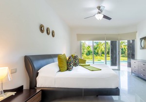 Garden View & Private Pool 2 bedroom 2 bath sleeps 6