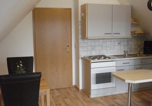 Gemütliche 40qm Ferienwohnung, Naturholzmöbelausstattung
