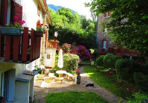 Gite 5 - Le Cairn: Bed and Breakfast
