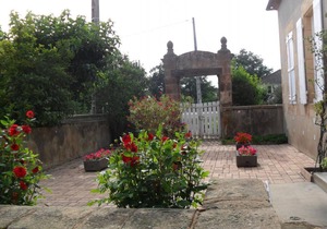 Gite Châtel-de-Neuvre, 3 bedrooms, 6 persons