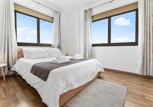 Glabur Stays - The Nicosia Elite - Exceptional Top Floor Apartment Nicosia City, Welcomes U!