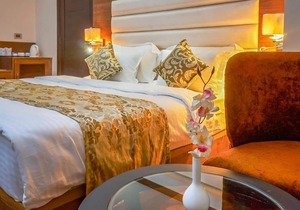 Golden Imperial Hotel & Spa