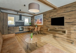 Golden Lodges Rauris Resort with ski storage