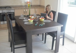 Gorgeous 2 Bed Private Ground Floor Home