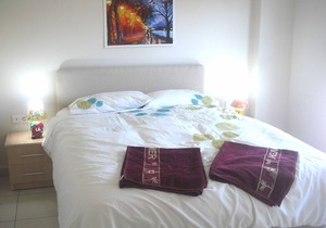 Gorgeous 2 Bed Private Ground Floor Home