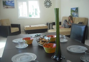 Gorgeous 2 Bed Private Ground Floor Home