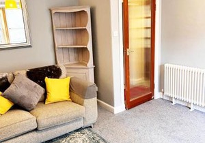 Gorgeous 3 bedroom Dunbar Serviced Apartment