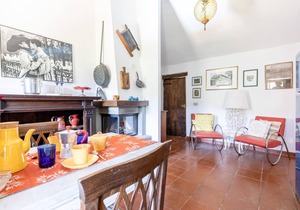 Gorgeous apartment in Comano -MS-