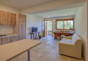 Gorgeous apartment in Lamon with WiFi