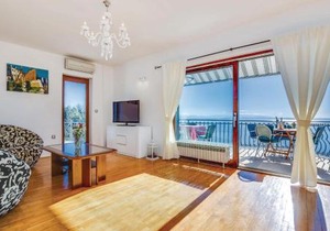 Gorgeous Apartment In Matulji With Wifi
