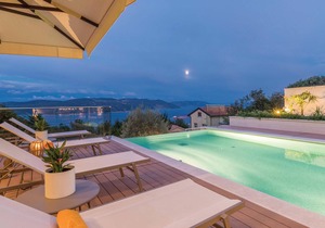 Gorgeous apartment in Plomin