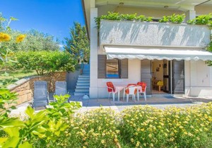 Gorgeous Apartment In Portoroz With Kitchen