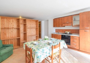 Gorgeous apartment in Portigliola