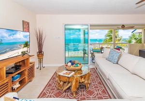 Gorgeous beachfront condo steps from Rum Point and snorkeling! The Retreat #30