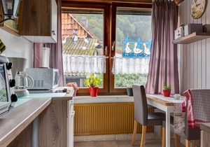 Gorgeous Holiday Home with Balcony, Garden Furniture, Grill
