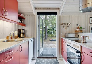 Gorgeous home in Asnæs with kitchen