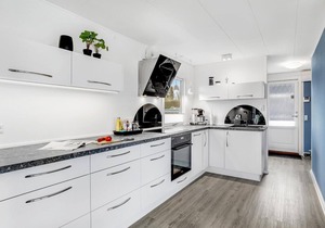 Gorgeous home in Bogø By with WiFi