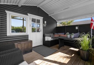 Gorgeous Home In Hovborg With Kitchen