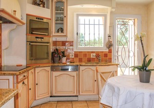 Gorgeous home in Saint Didier