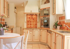 Gorgeous home in Saint Didier
