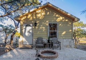 Grace Cabin in Blanco