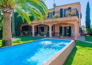 Gran Llombards - Four Bedroom Villa, Sleeps 6