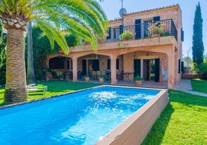 GRAN LLOMBARDS - Villa with private pool in Es Llombards (Santanyí). Free WiFi