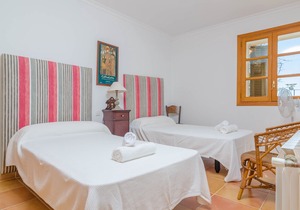 GRAN LLOMBARDS - Villa with private pool in Es Llombards (Santanyí). Free WiFi