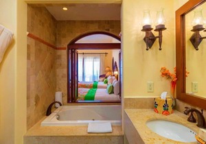 Grand 2BR Family Suite + 24/7 Concierge Club @Cabo