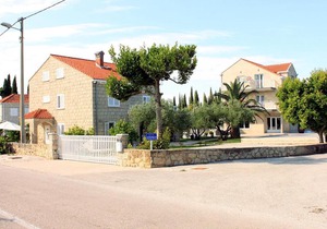 Grand Pinea Apartments