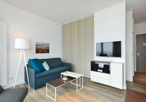 Great apartment on the beach with direct sea view, balcony and sauna in the house! -
