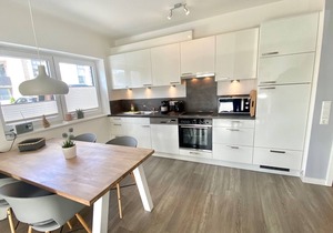 Great apartment with terrace and 2 bedrooms, sun loungers, close to the beach