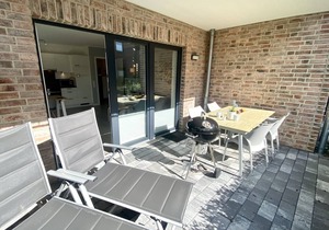 Great apartment with terrace and 2 bedrooms, sun loungers, close to the beach