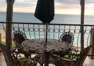 Great Beachfront one bedroom condo, beautiful view, Mexico San Jose del Cabo.n