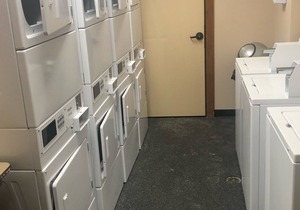 Great top floor studio. Totally remodeled Fall 2021.