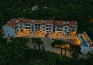 Green Bay Apartments Morinj