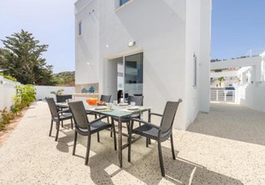 Green Bay Villa #13