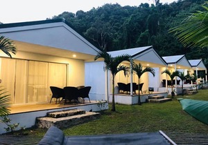 Green Oasis located inland Avatiu Valley- Basic & Affordable II