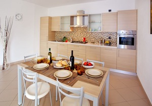 Griante residence apartment no 2 with pool and spa by Italian Apartments