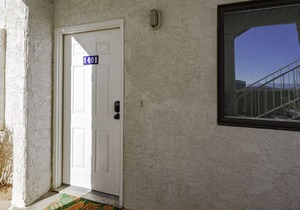 GROUND FLOOR! End Unit, Resort Side, All Access!