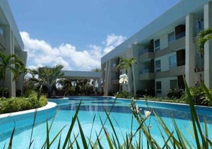 Guarajuba Porto Smeralda - Terreo, nascente e ventilado