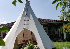 HABITACION PARA 4 PERSONAS - Ginebra glamping a 10 minutos de ginebra.