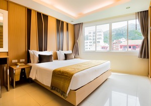 Hallo Patong Hotel(SHA Certified)