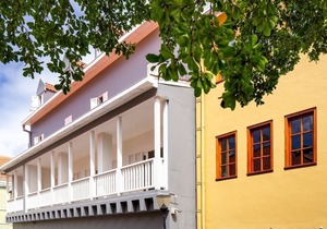 Hanchi Snoa ☆ City Centre ☆ 2BR ☆ Stylish Design