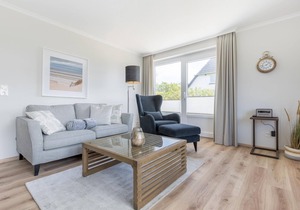 Haus Weissenburg ground floor east - High-quality 2-room vacation apartment close to the beach
