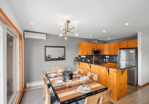 Hauts-Bois Ski In/Out 2brs w/Pool Access (197-4)