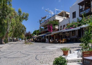 Hayâl Apartment Kalkan, contempory 3 bed duplex with private pool