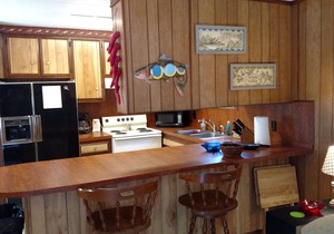 Hilltop Hideaway is a Spacious, Farmhouse style Mobile Home-Lake Sam Rayburn, TX