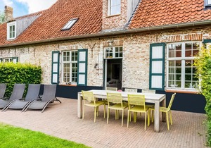 Historic Farmhouse in the middle of polder landscape Damme
