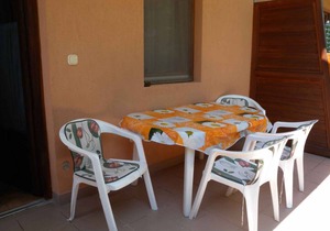 Holiday apartment only 30 meters from the beach